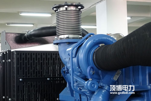 選購柴油發電機組設備應考慮消音器哪些技術應用呢