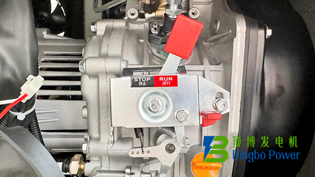 8KW柴油靜音發電機組2